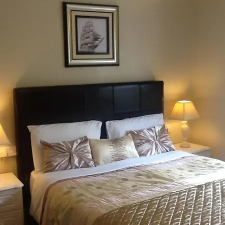 לינה וארוחת בוקר Shortcliff House Milltown (Kerry)