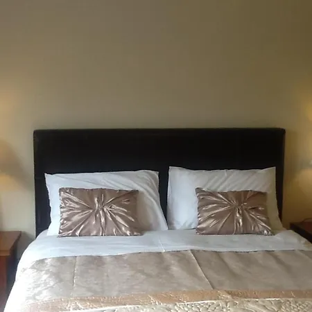 Shortcliff House לינה וארוחת בוקר